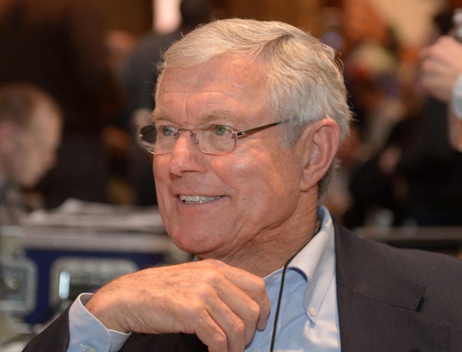 Dick Vermeil had 120 wins in his career as an NFL coach and has advice on how to win on Black Friday.