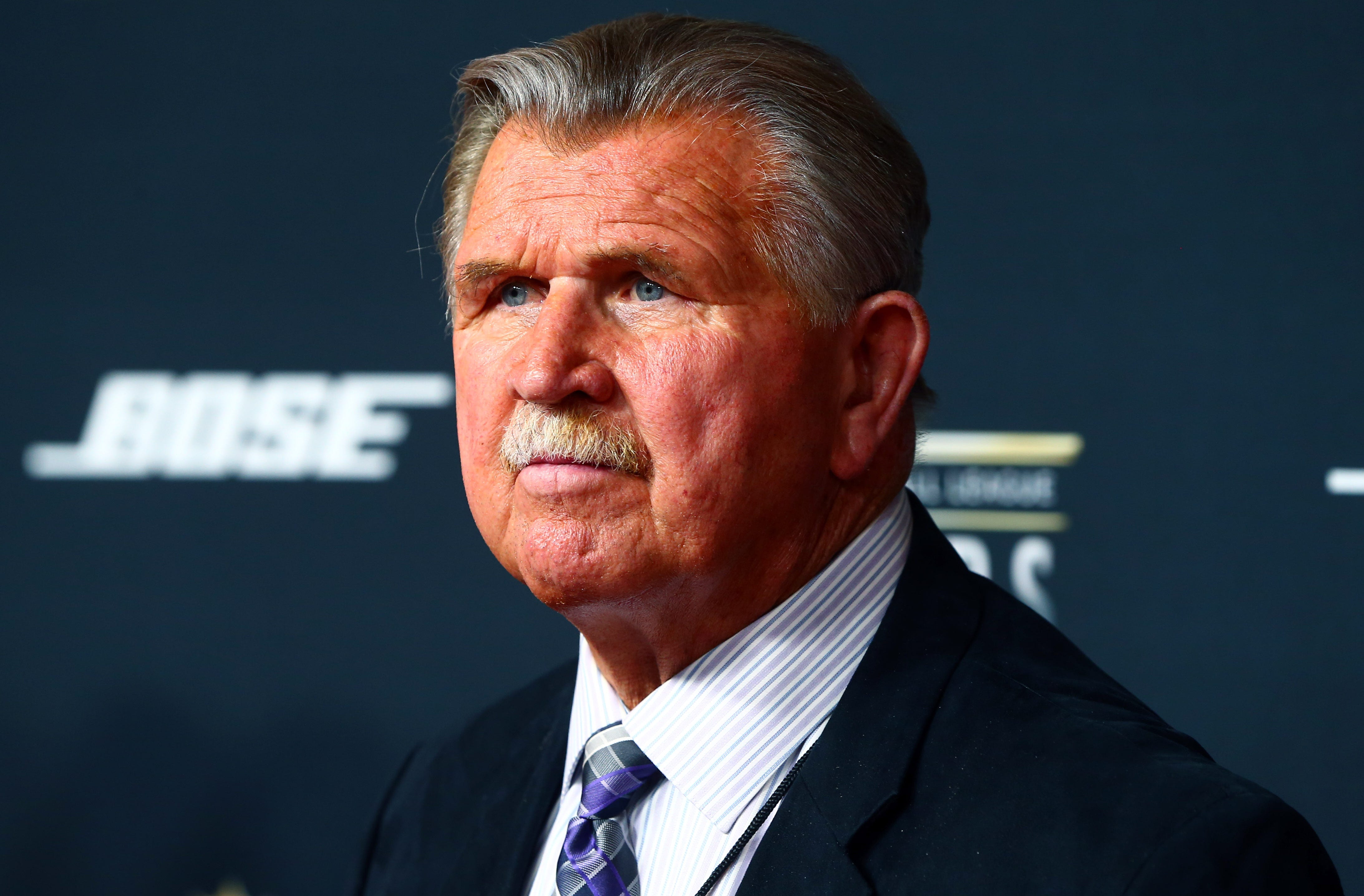 Mike Ditka hospitalized after suffering heart attack