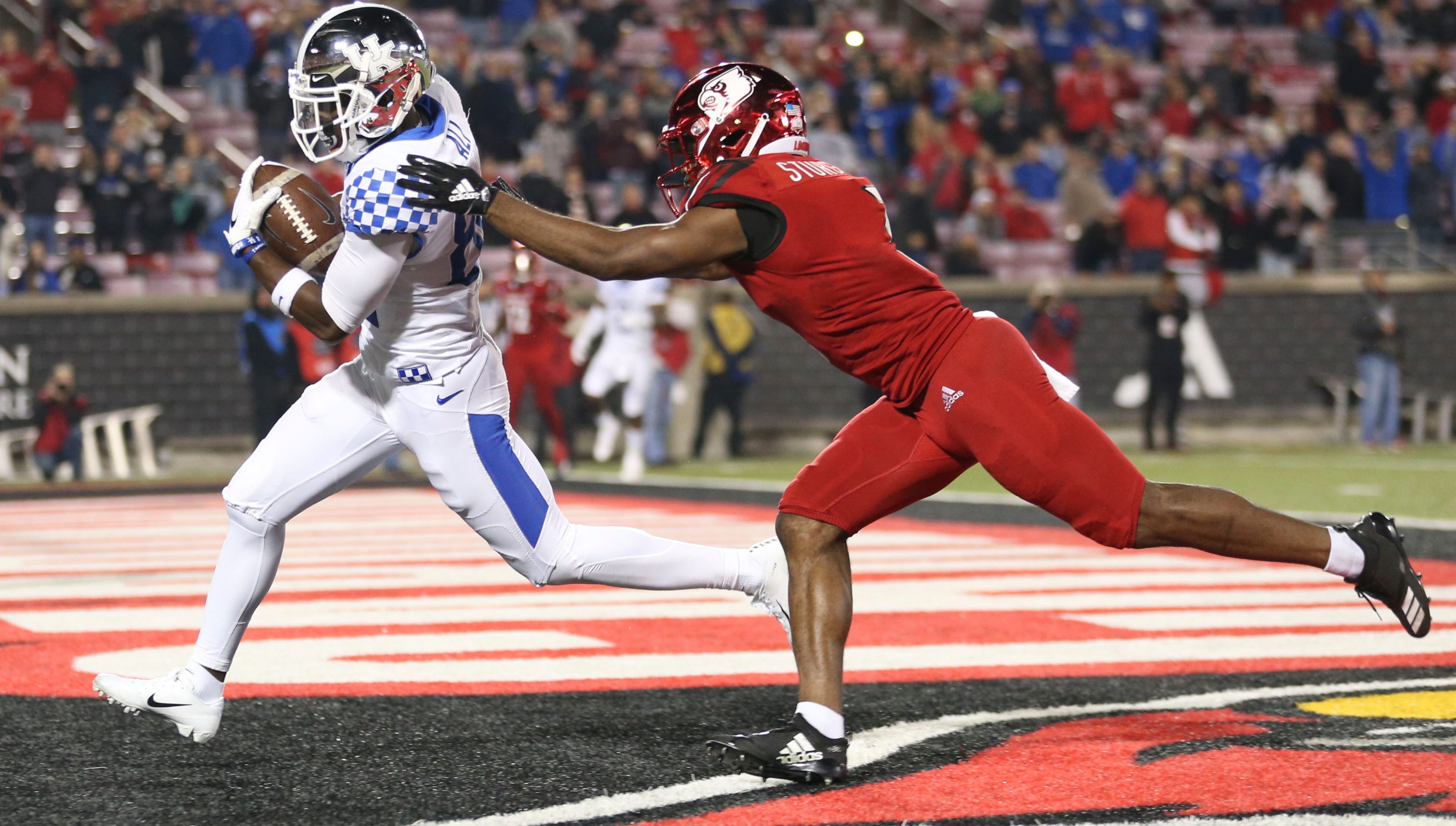 Kentucky Vs Louisville Football 2019 Staff Makes Game Predictions