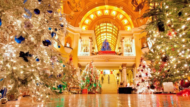 Best Public Christmas Trees To Visit Across The Usa - A Family By Decorating Christmas Tree At Home Drawing