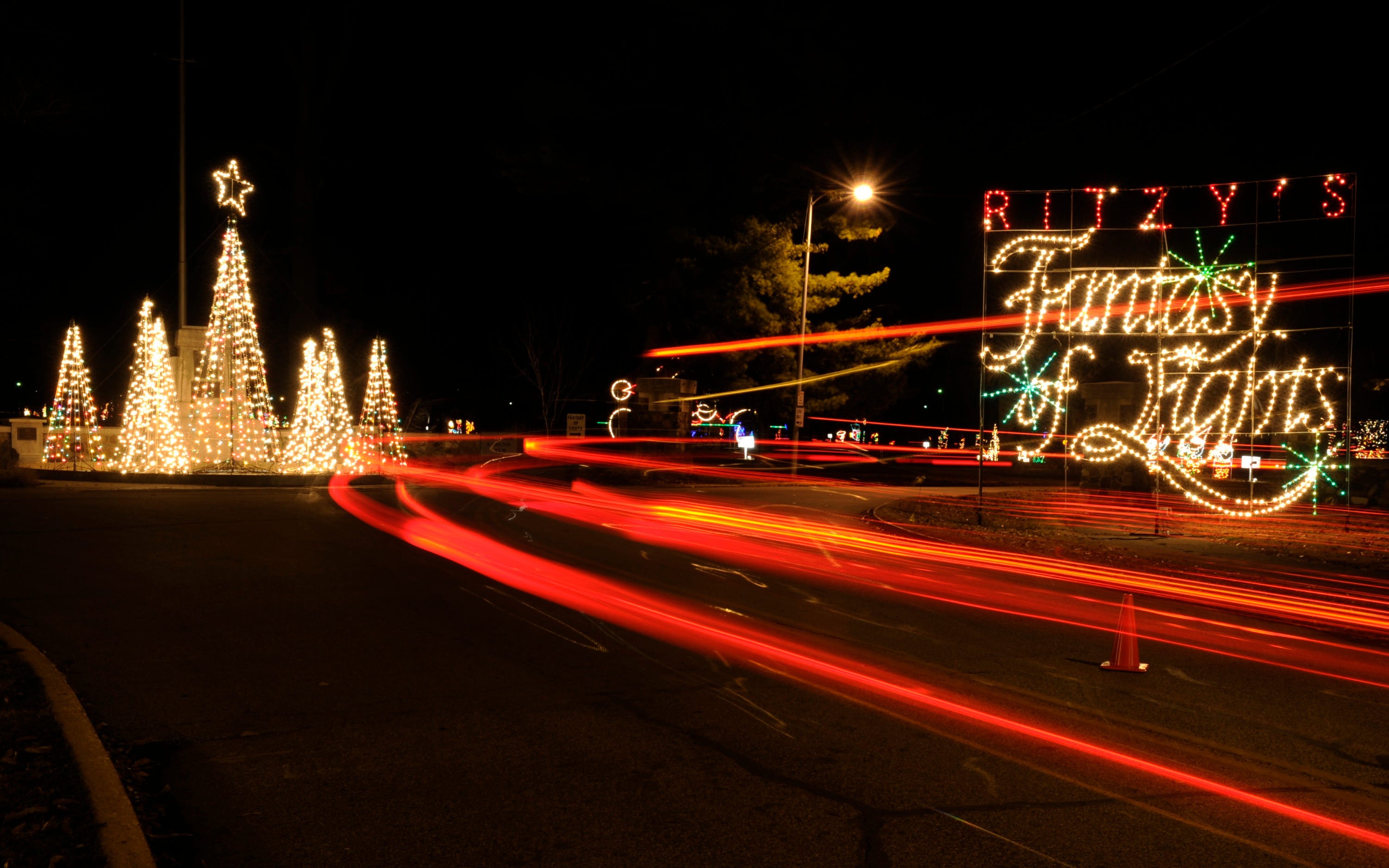 Easterseals Fantasy Of Lights Holiday Fundraiser Will Take Place