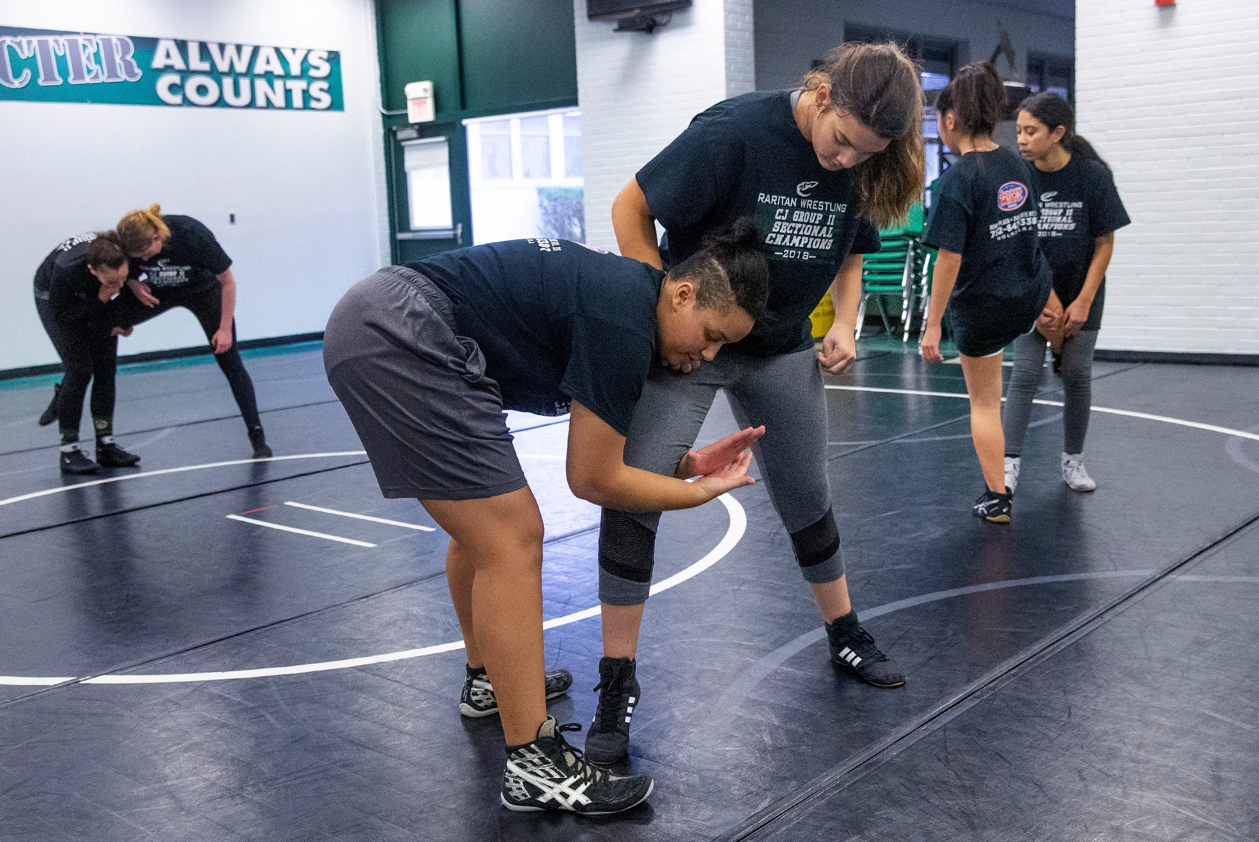 NJ gets first women’s wrestling college team