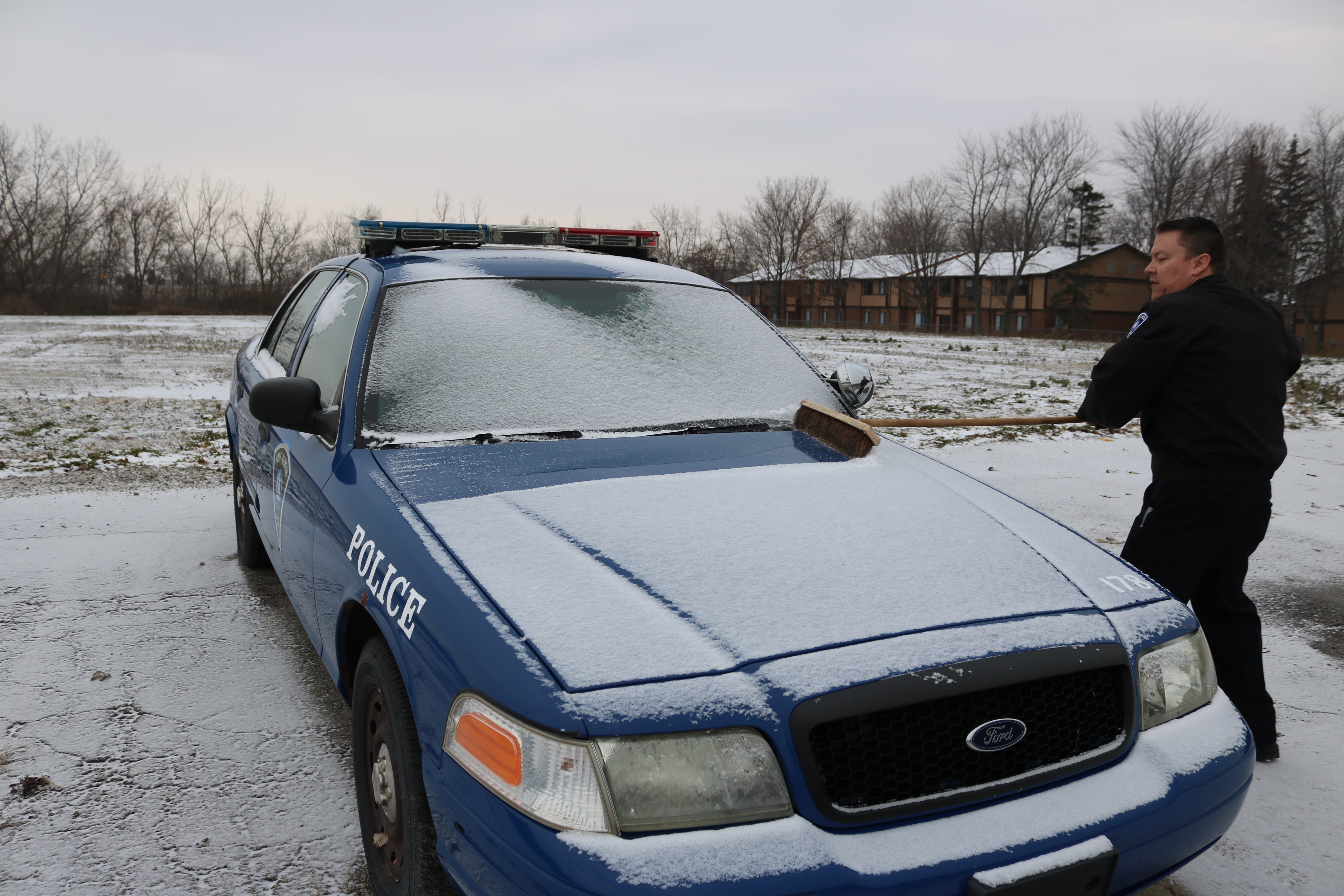 Cleveland police troll Ohio drivers during this week's snowstorm