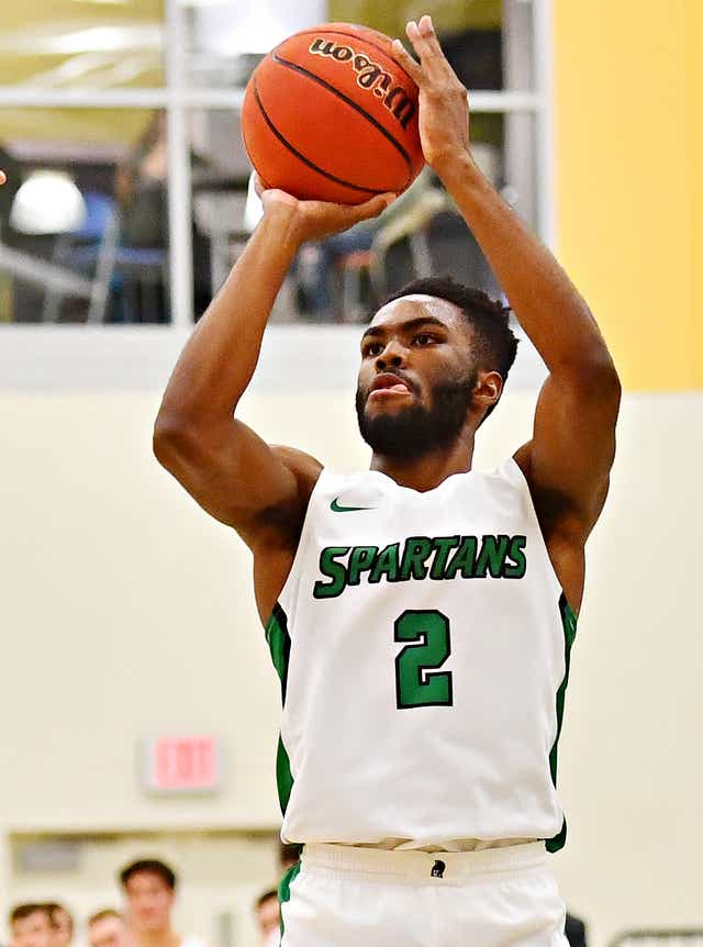 York College Men S Basketball Team Sees Three Game Win Streak