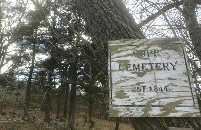 Cupp Cemetery is just off Highway 65 in Walnut Shade.