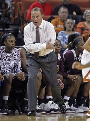 Mississippi State head coach Vic Schaefer yells to his players during MSU's 53-47 loss to Texas on Dec. 2, 2015. The Bulldogs play in Austin again exactly three years to the date.