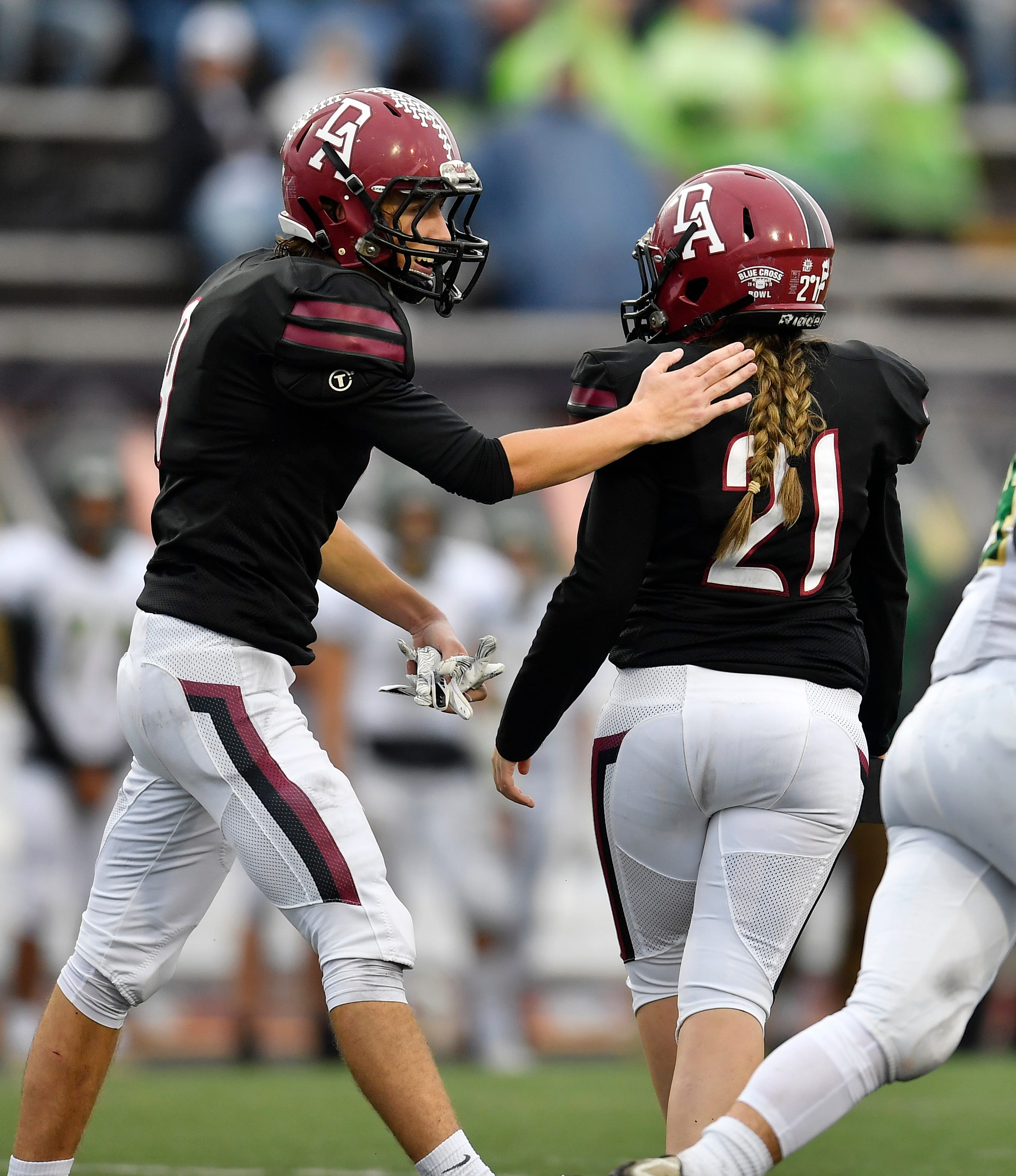 High school football female kicker makes Tennessee history in TSSAA final