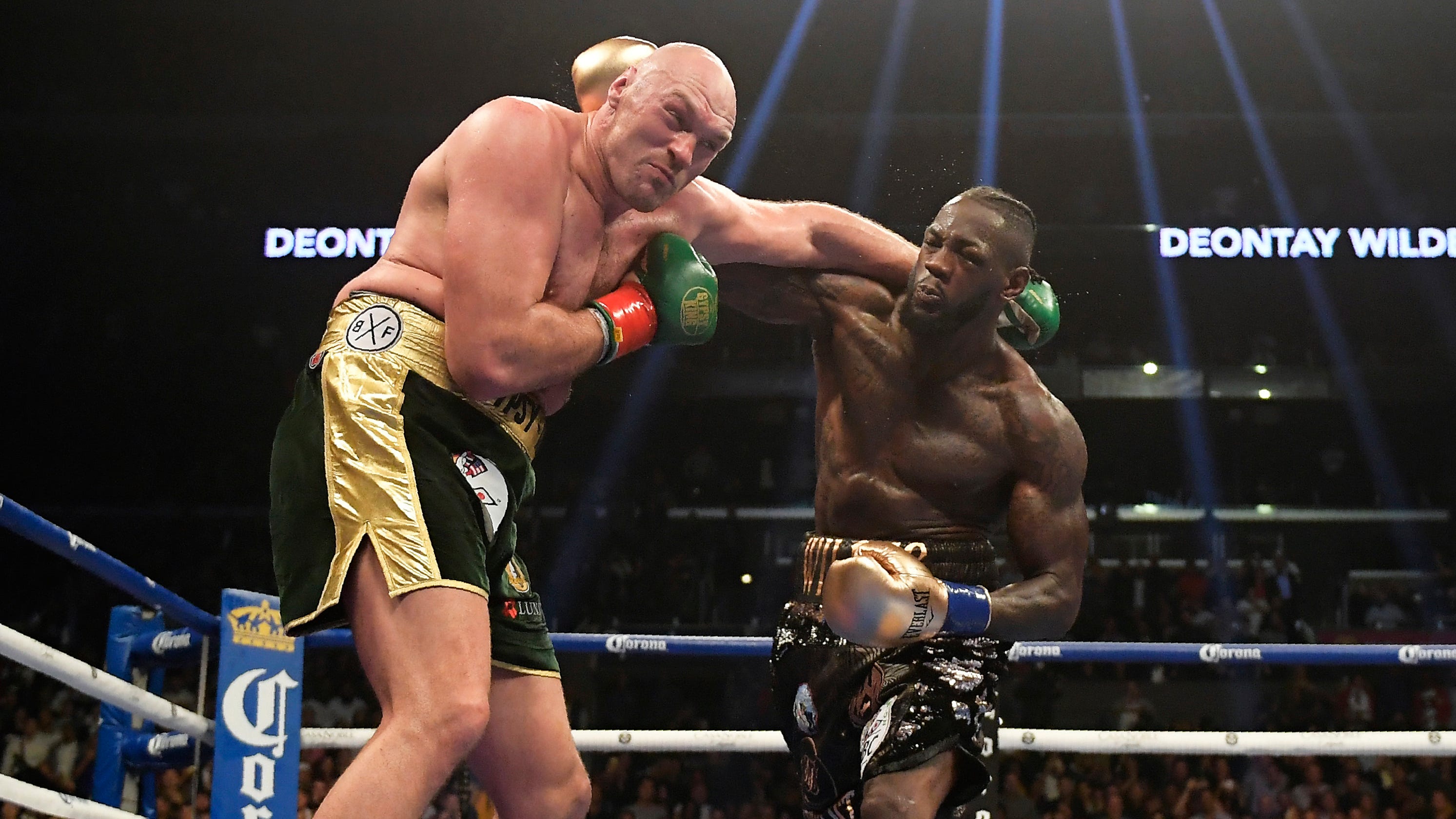 Deontay Wilder, Tyson Fury fight to controversial draw in title bout2986 x 1680