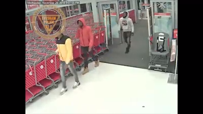 Watch Suspects Grab Iphones From Target