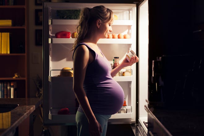Pregnant women should avoid these seven foods and drinks Pregnant women should avoid these seven foods and drinks