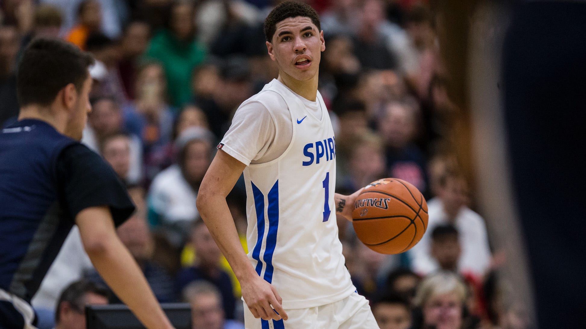 Overflow Crowd Packed In To See Lamelo Ball And Spire In Hoophall West