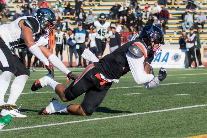 Ventura College Football Can T Complete Comeback In State Final Game