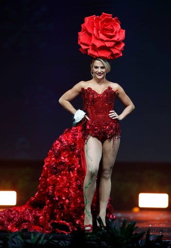 epa07222148 Miss USA Sarah Rose Summers poses in her national costume during the Miss Universe 2018 national costume contest at Nongnooch International Convention and Exhibition Center in Pattaya, Chonburi province, Thailand, 10 December 2018. Women representing 94 nations participate in the 67th beauty pageant Miss Universe 2018 which will be held in Bangkok on 17 December 2018. EPA-EFE/RUNGROJ YONGRIT EDITORIAL USE ONLY ORG XMIT: RUN1424