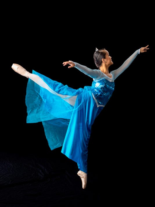 Things to do: Find 'Frozen' fun, lilting Voces and 'The Mule' this holiday