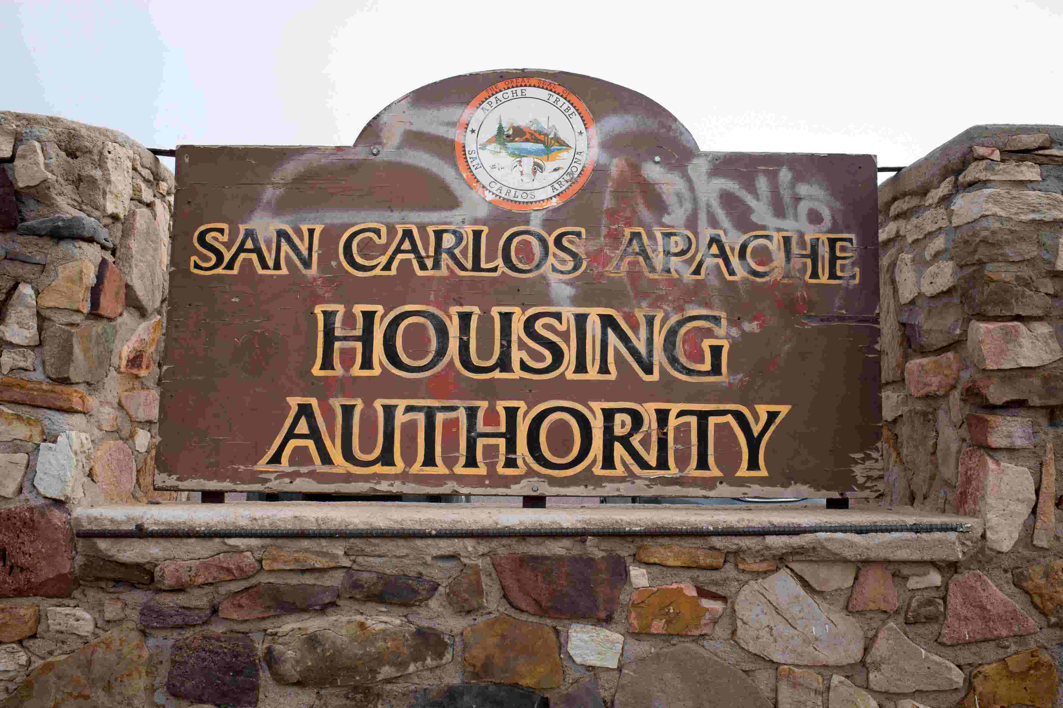 San Carlos Apache Tribe's housing agency in turmoil after audit