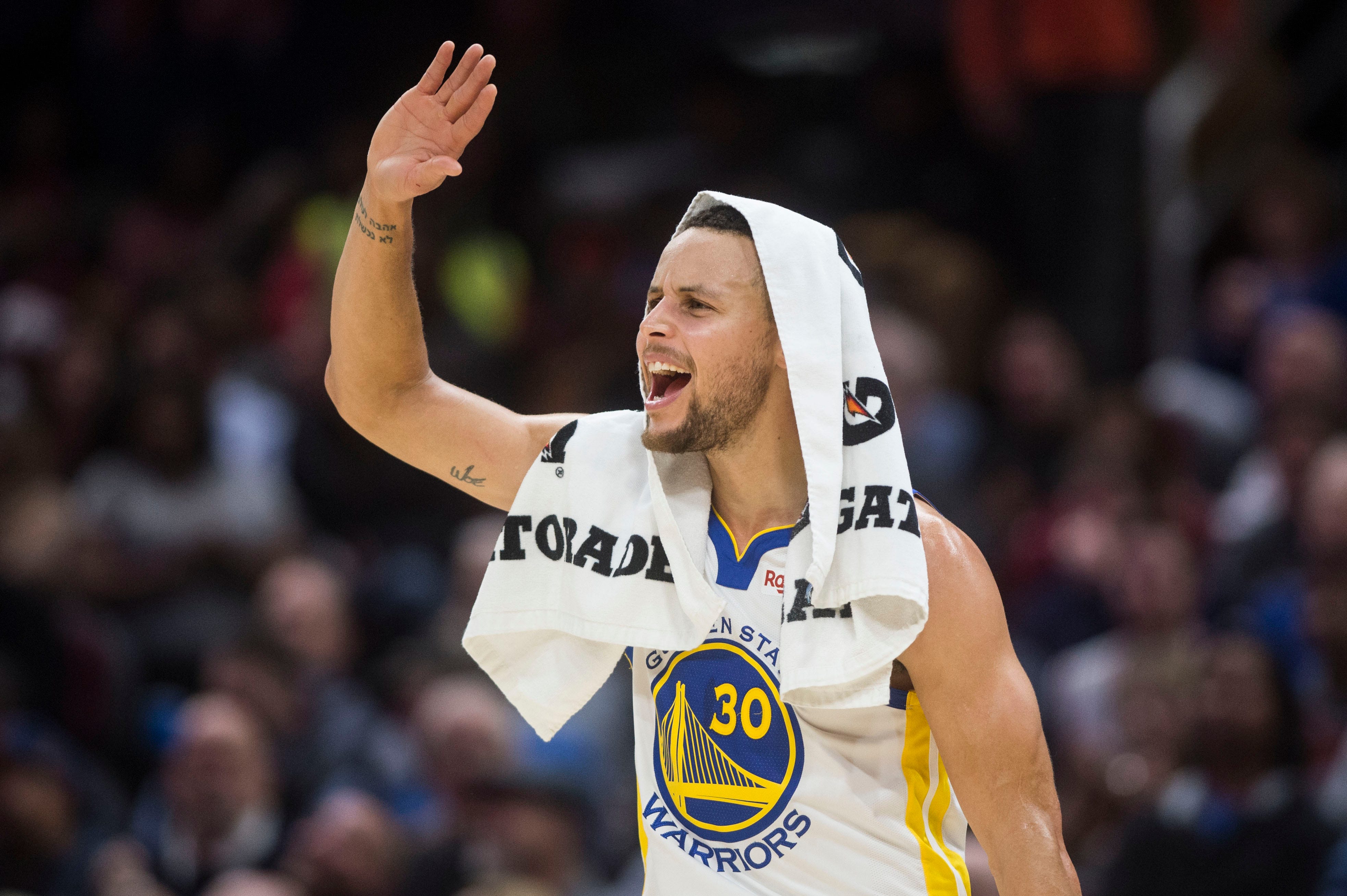 Stephen Curry Accepts Nasa Invite Says His Moon Comments Were A Joke