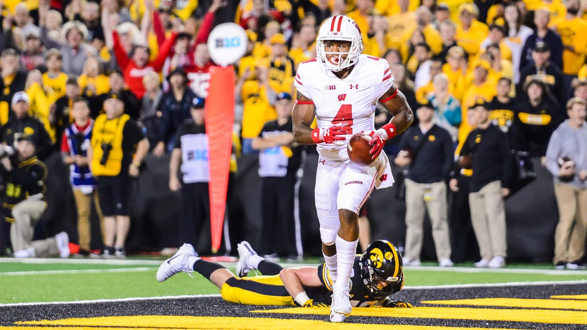 Kickoff Time Announced For Iowa Wisconsin Showdown On Nov 9