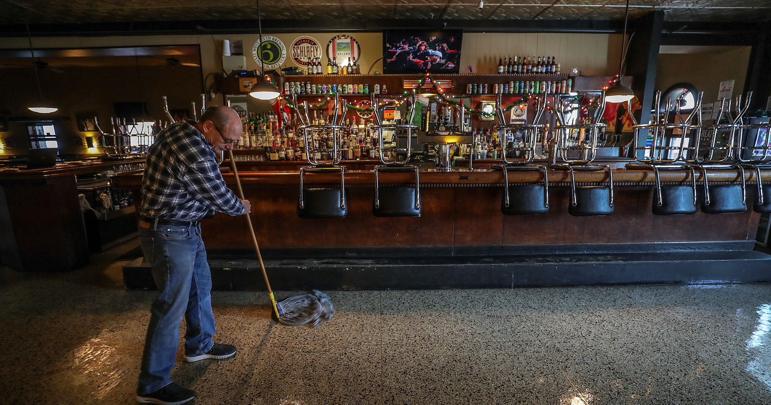 History of Louisville's Barret Bar A love story decades old