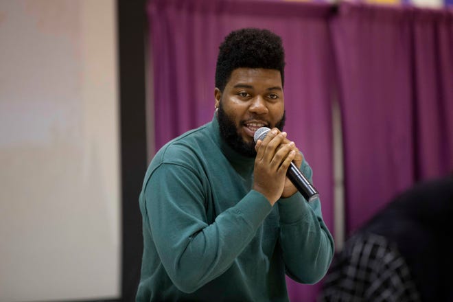 Superstar and El Pasoan Khalid visited Ernesto Serna School on Thursday to deliver gifts to students. Khalid graduated from Americas High School, also in the Socorro ISD, in 2016.