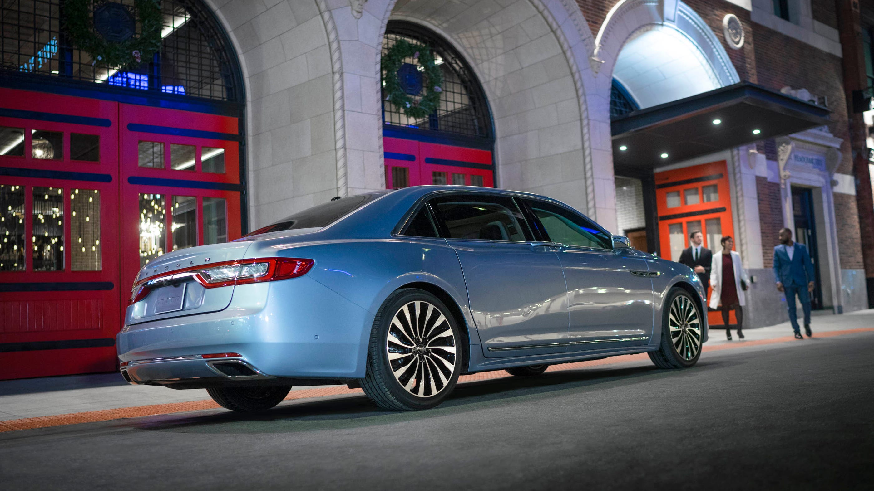 Lincoln Continental discontinued Ford ends luxury sedan Lincoln Continental discontinued Ford ends luxury sedan