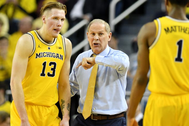 If Ignas Brazdeikis, left, stays in the NBA draft, he'd become the first one-and-done player coach John Beilein has had during his Michigan tenure.