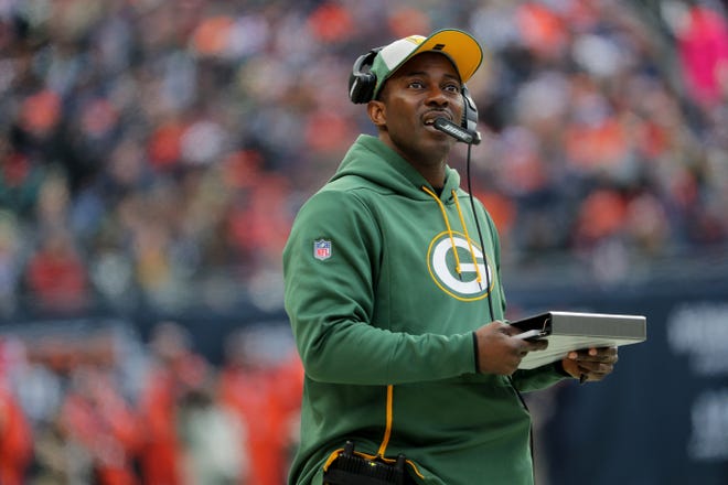 Packers special teams assistant coach Maurice Drayton is in line to succeed the fired Shawn Mennenga.