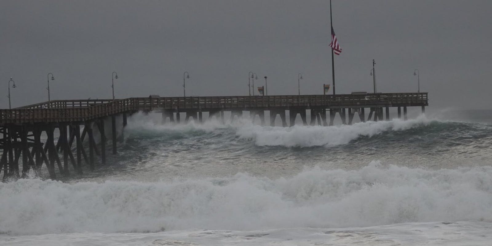 Ventura Pier closed after high surf causes damage to pilings