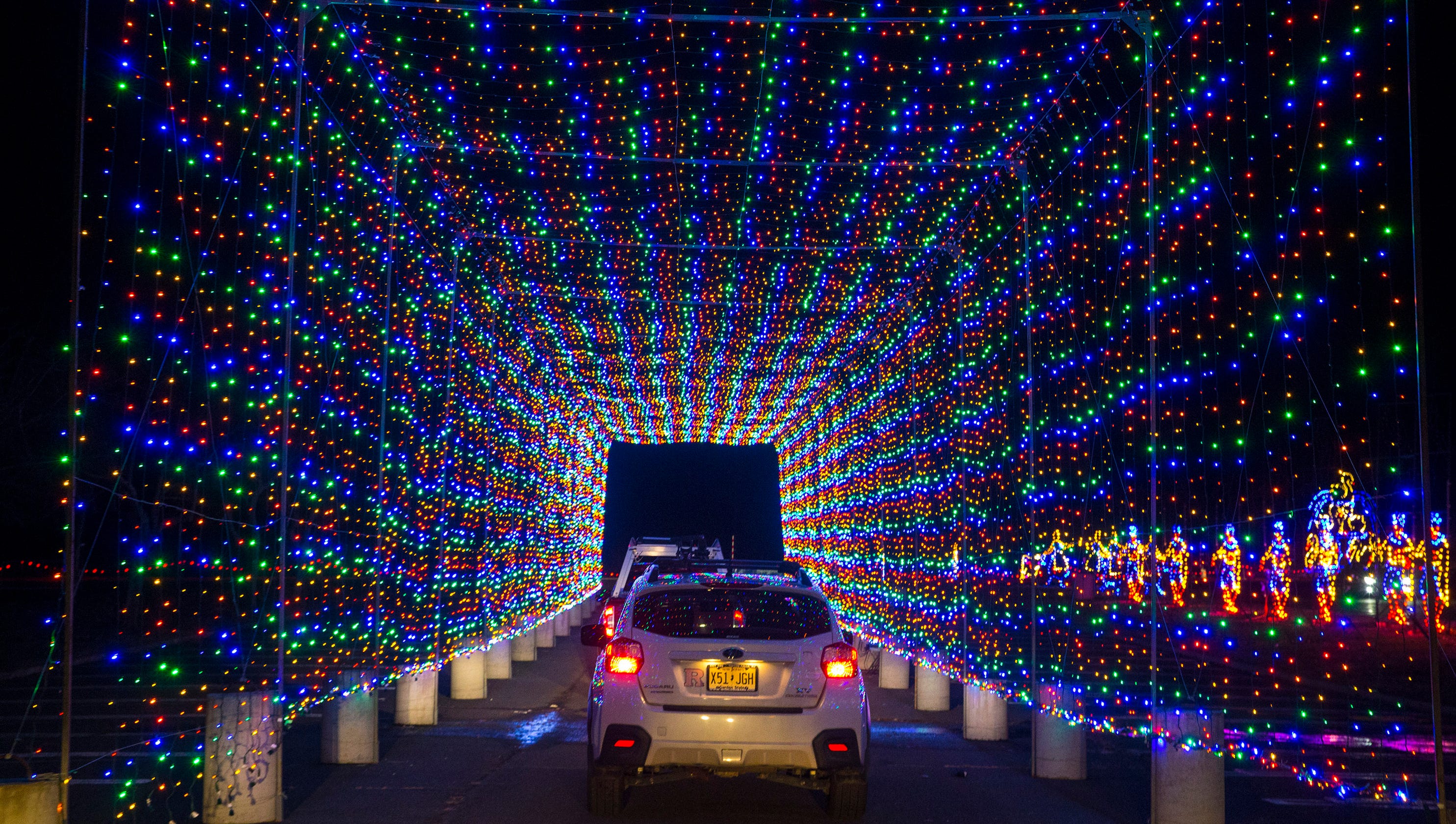 Christmas light show brightens PNC Bank Arts Center