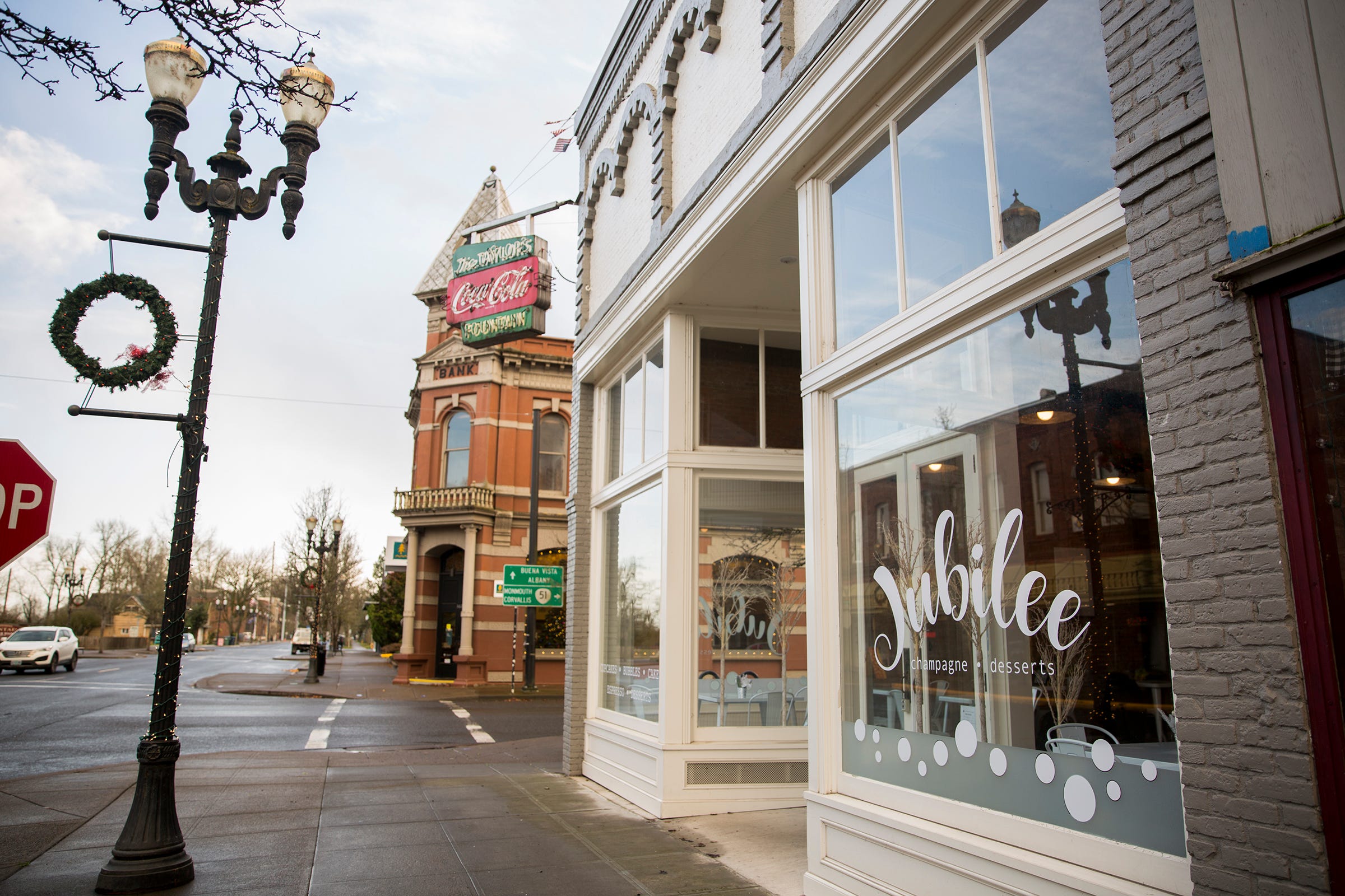 Sneak peek Jubilee Champagne and Dessert Bar in Independence