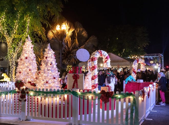 El Paseo was turned into a magical winter wonderland.