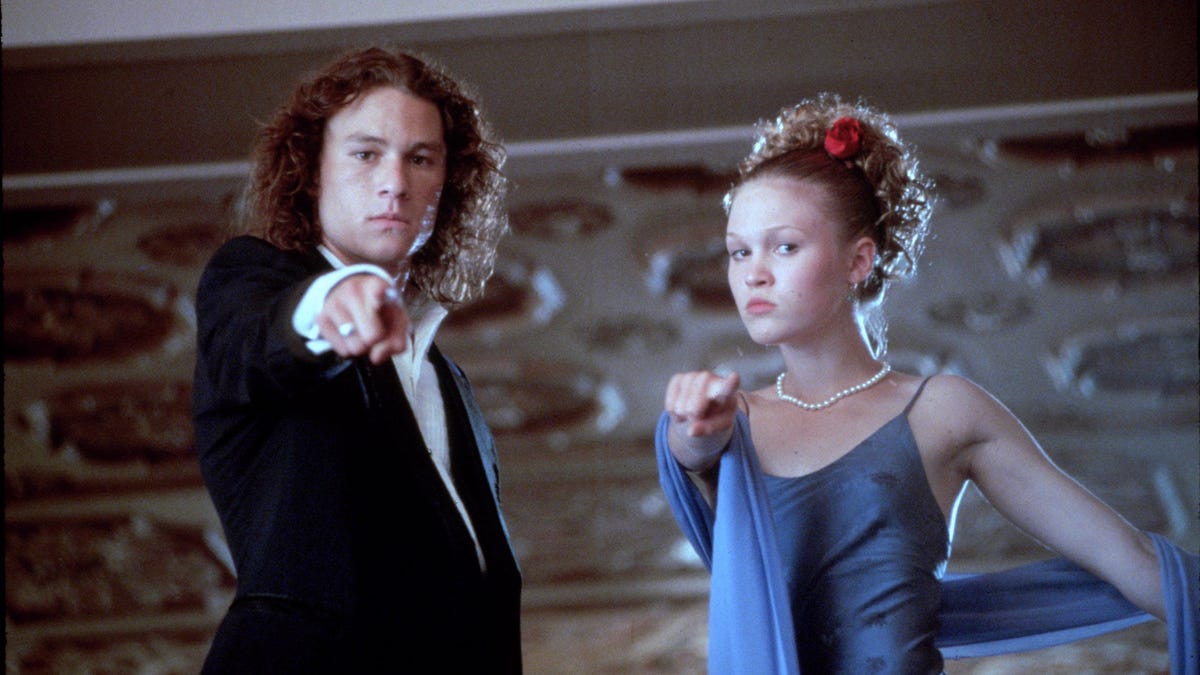 Nope, there isn't one thing to hate about (l-r) Heath Ledger and Julia Stiles in 10 Things I Hate About You. --- DATE TAKEN: rcvd 1999  By Richard Cartwright   Touchstone , Source: Touchstone       HO      - handout ORG XMIT: UT93057