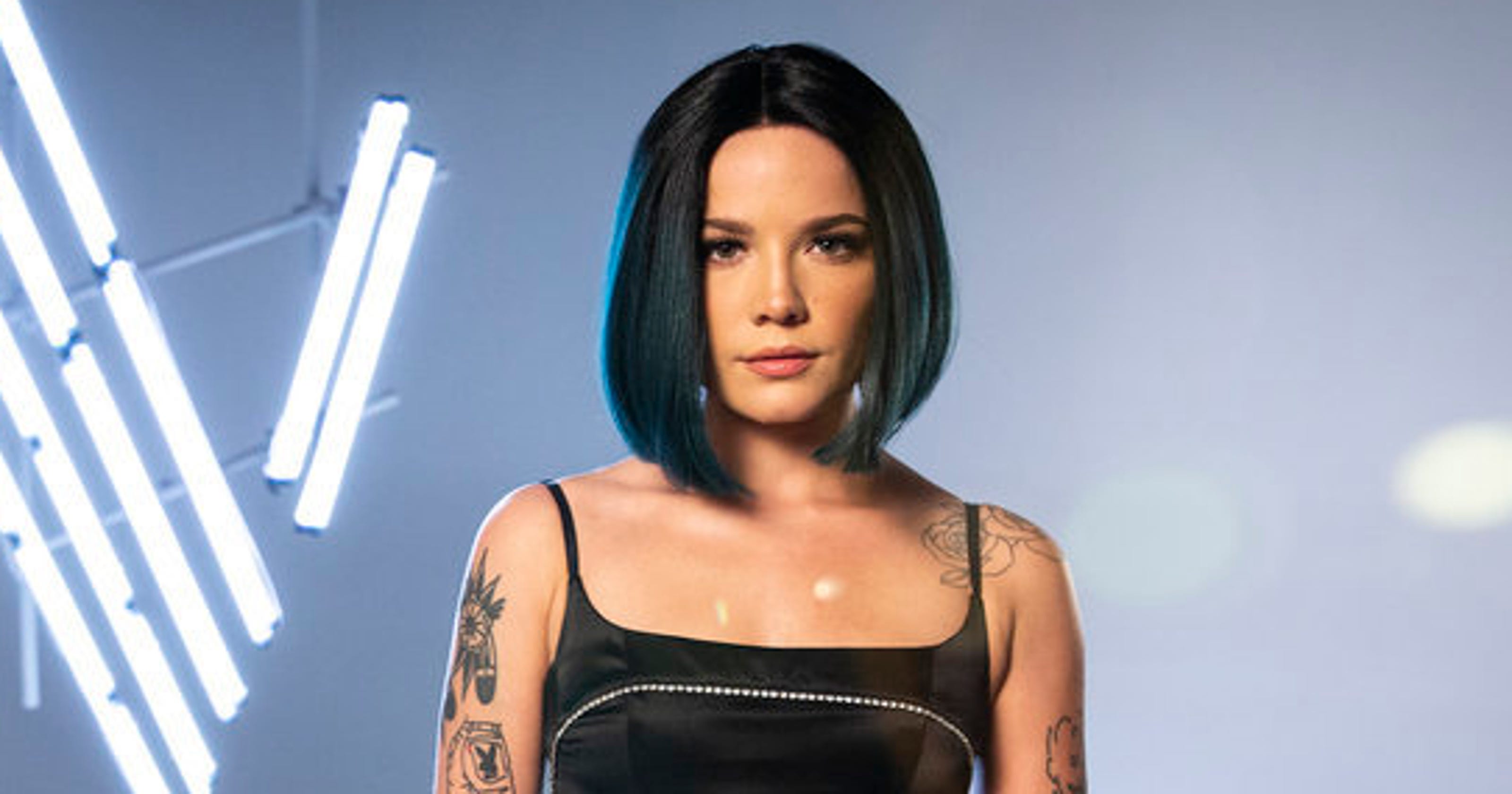 'The Voice' finale: Halsey defends routine, slams 'homophobic viewers'