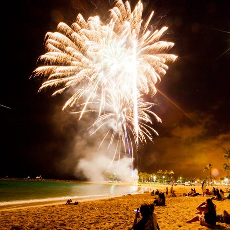 Hawaii, the last U.S. state to celebrate New Year's, does it with a bang. The action starts on Waikiki Beach with an announcement shot at 11:55 p.m., and one pyrotechnic display every minute until midnight. Then the fireworks begin.