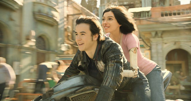 Alita Battle Angel Review A Great Action Heroine But Little Else