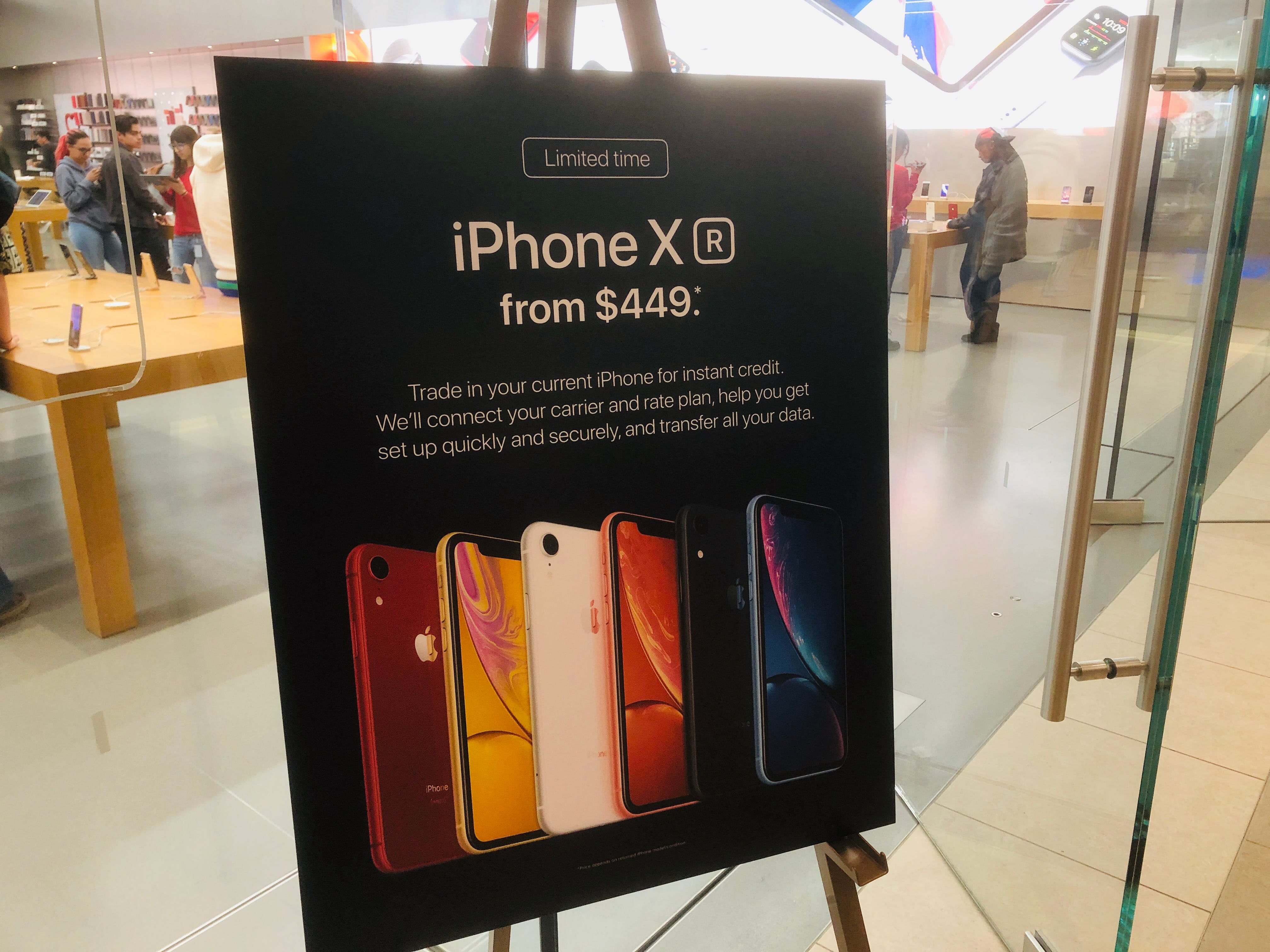 New Iphones Did Apple Prices Get Too High In 18 Consumers Say Yes