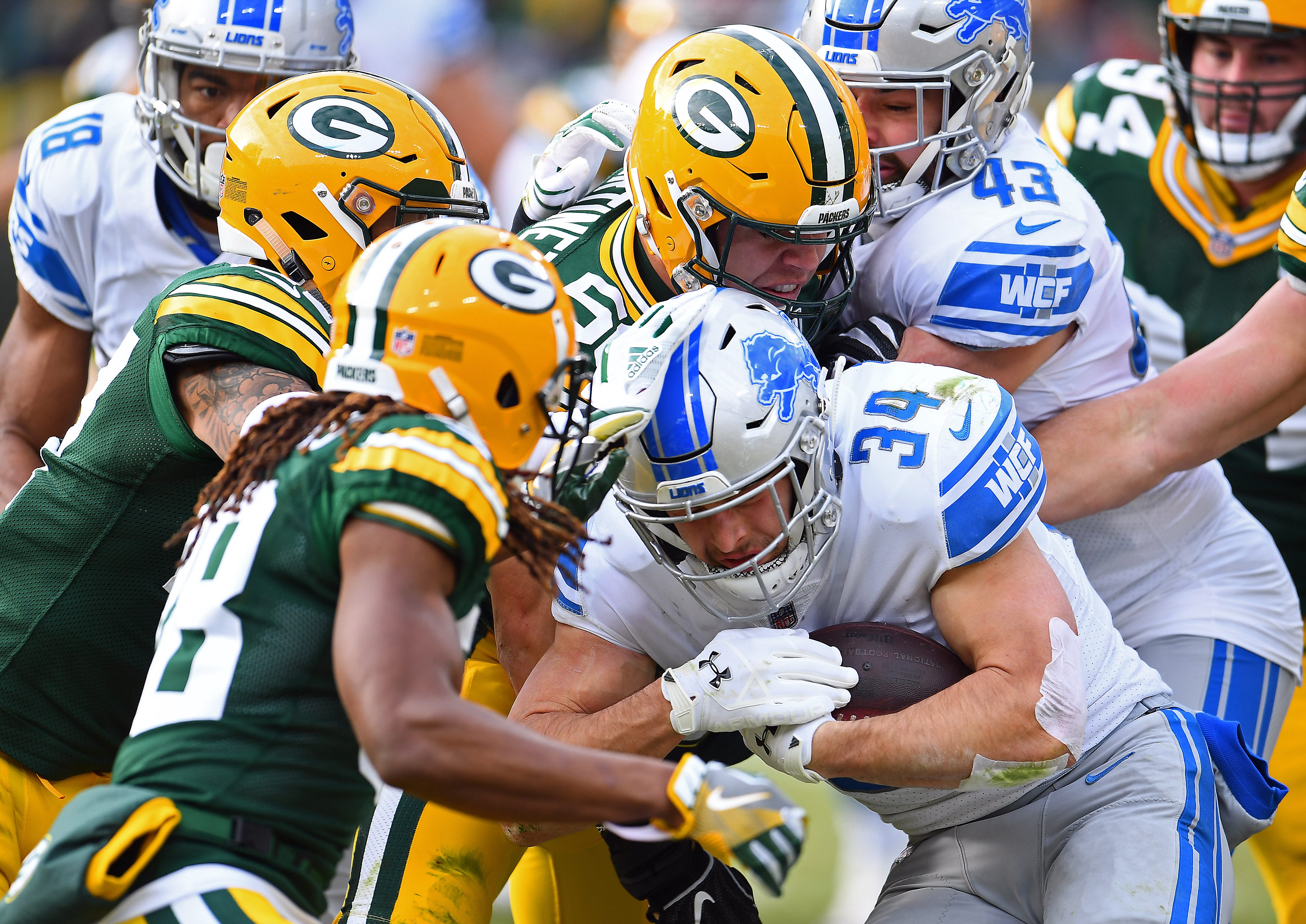 Lions' Zach Zenner aces med school exam with help of running back room