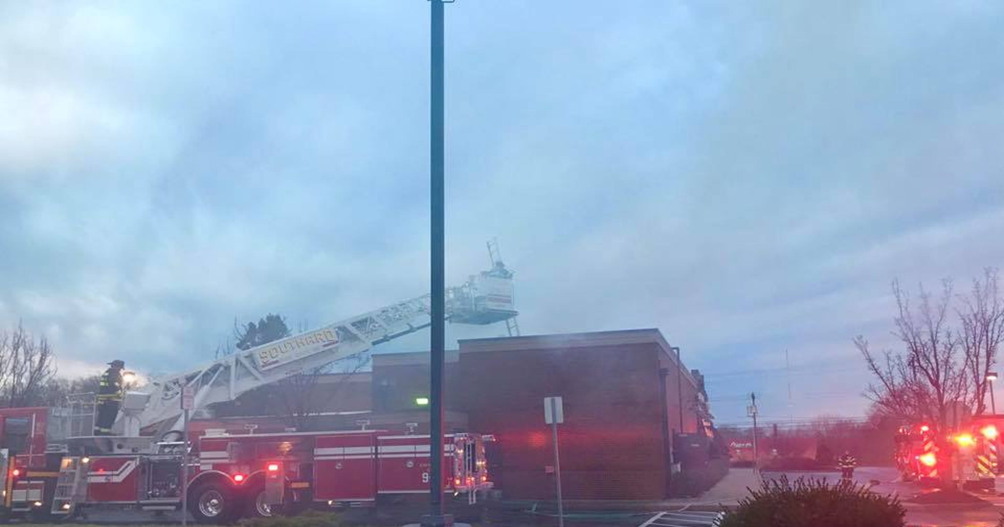 New Years Day Kitchen Fire Closes Applebees In Howell