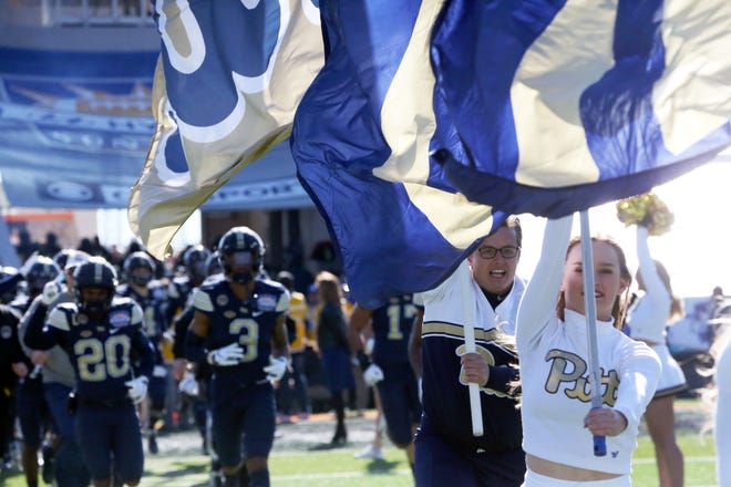 The Pitt Panthers take the field against the Stanford Cardinal Monday.