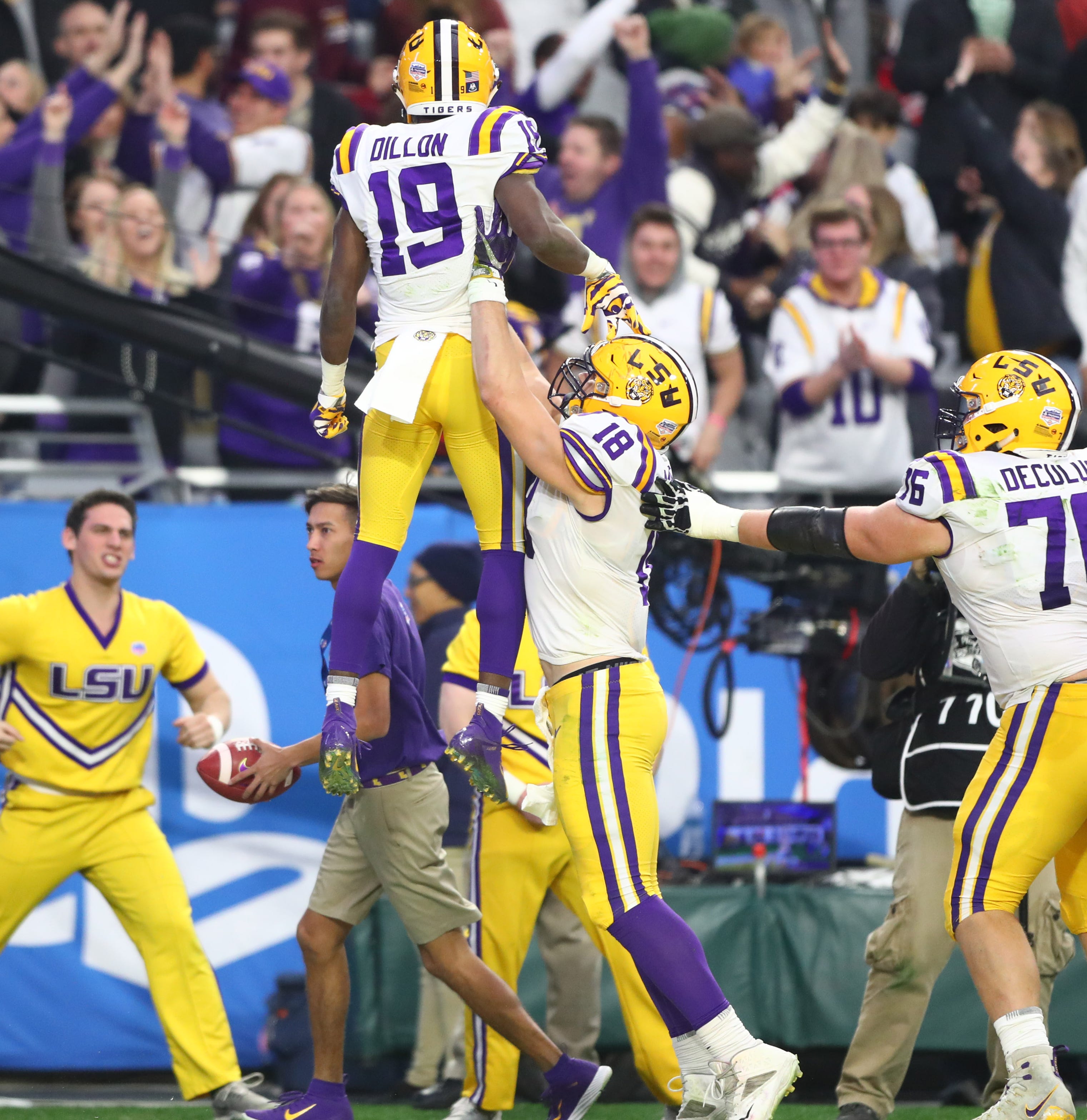 Fiesta Bowl Lsu Ends Ucf S Win Streak Behind Joe Burrow