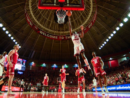 After Mistake Ridden Loss Uw Returns To Big Ten Play Vs Minnesota