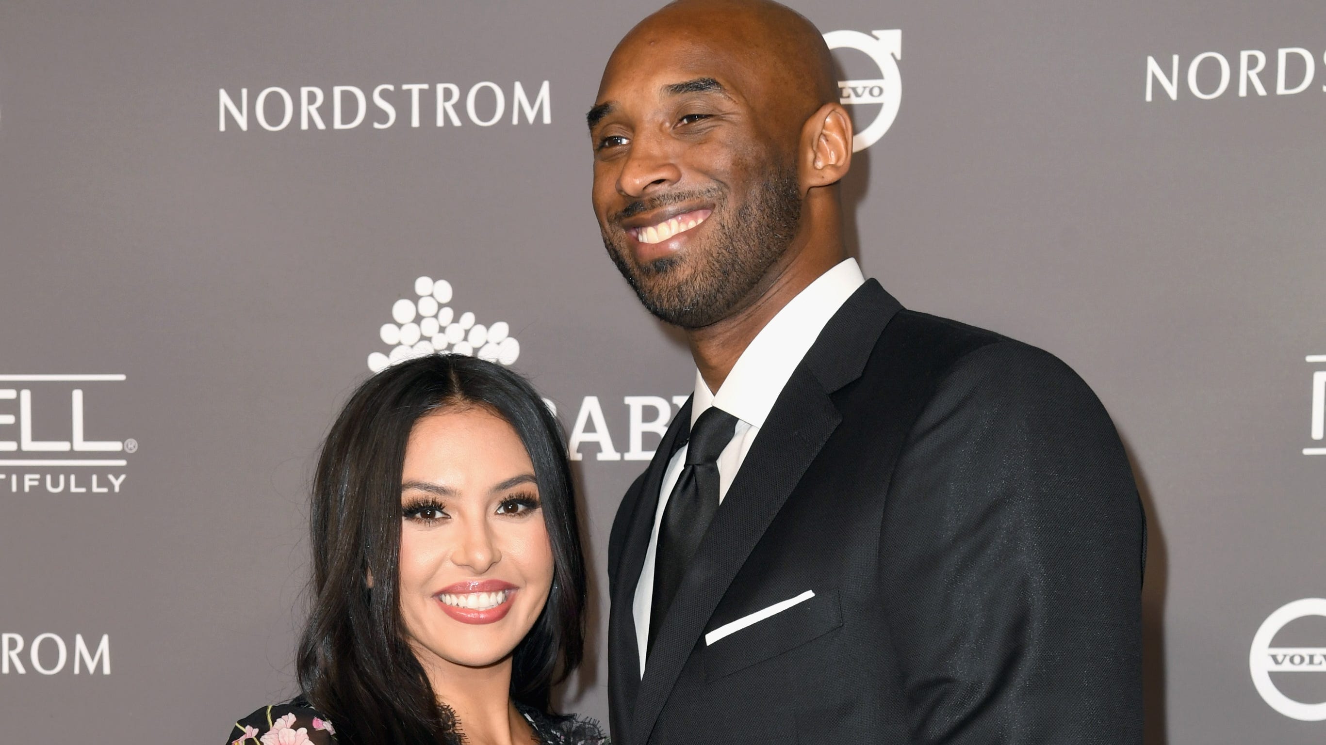 picture of kobe bryant wife