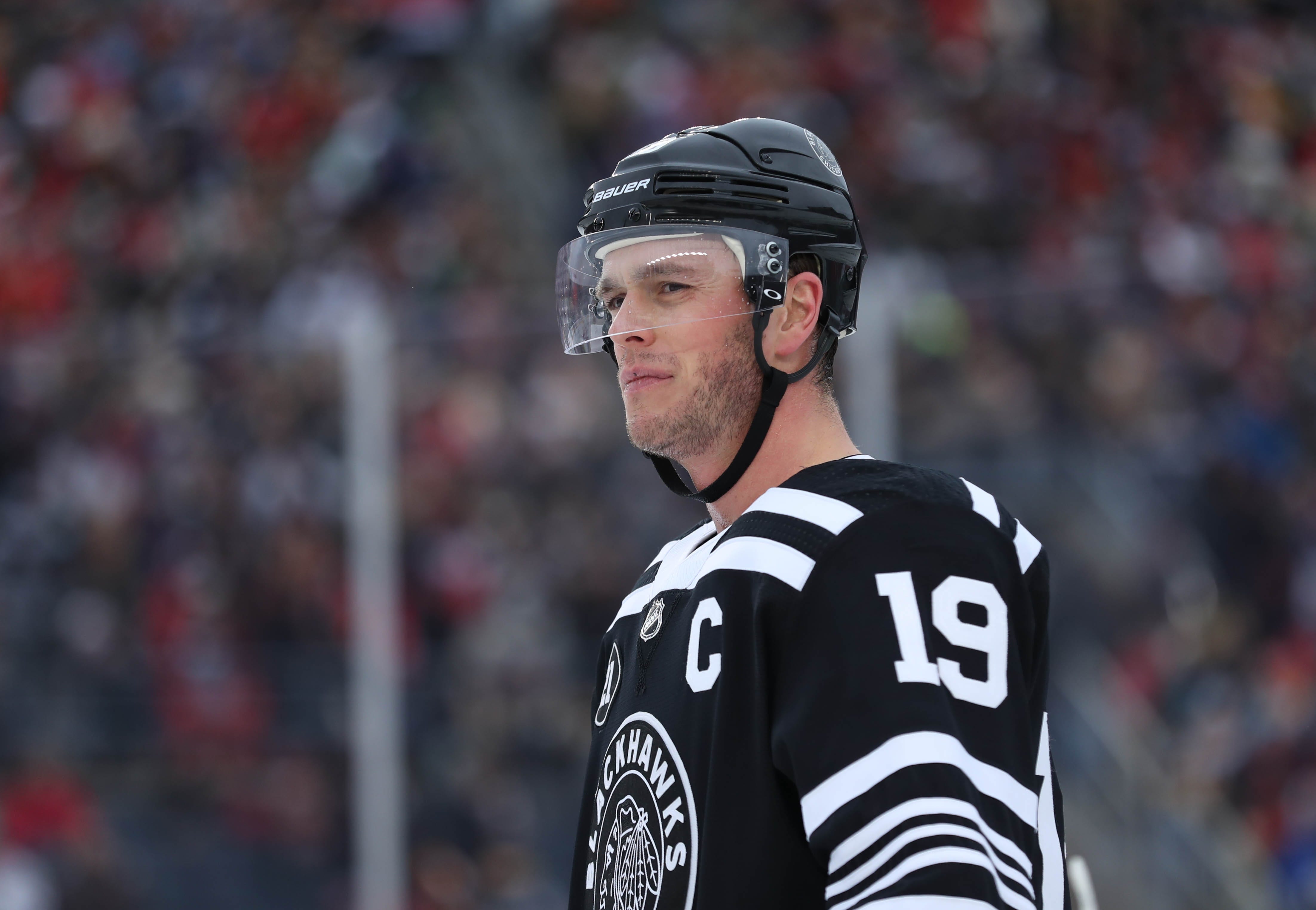 jonathan toews winter classic jersey