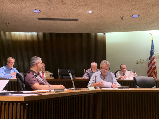 Mansfield City Council voted unanimously to approve an existing income tax levy be put on the May primary ballot for renewal on Jan. 2, 2019.