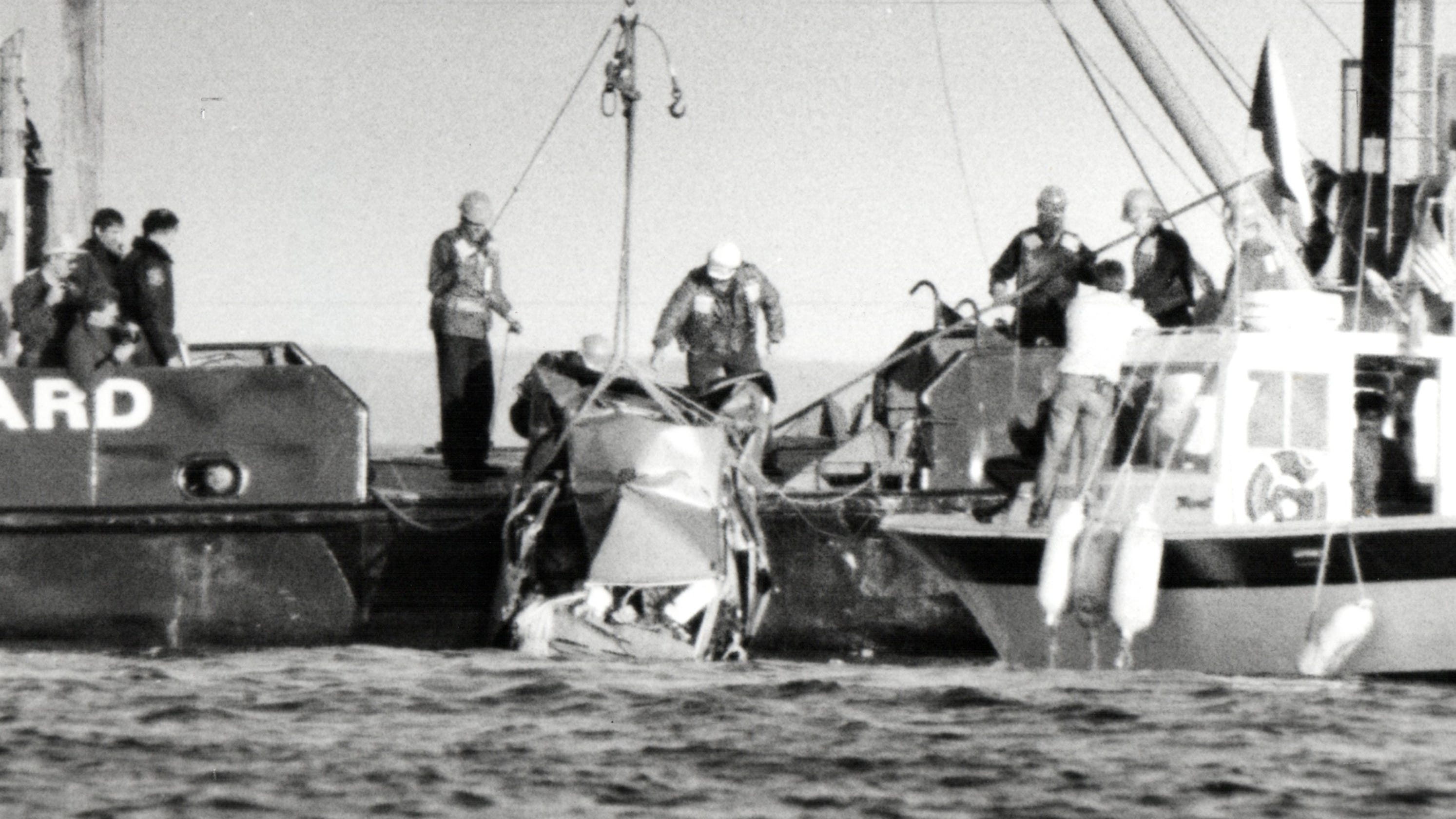 High wind warning spurs memory of Mackinac Bridge death