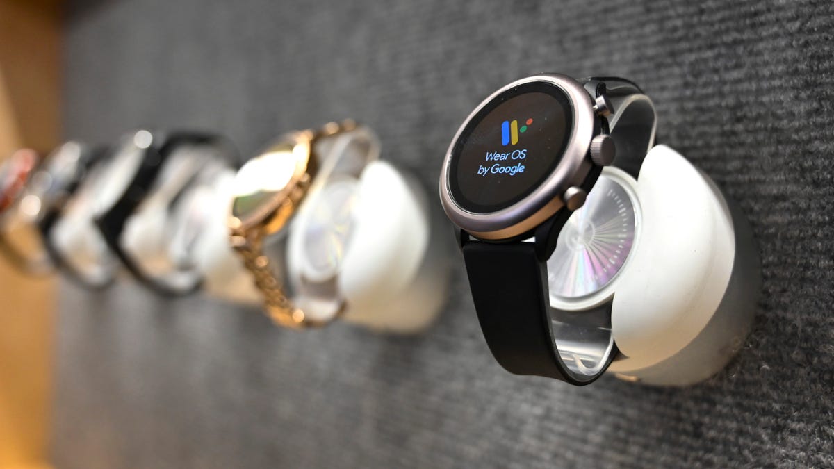 Best fitness watch for you? Apple Watch , Fitbit among top choices