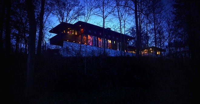 Frank Lloyd Wright's Boulter House in Clifton