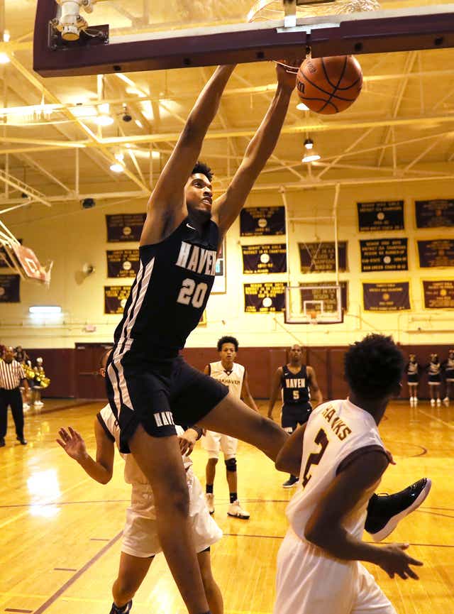 Tennessee Basketball Jordan Wilmore Is 7 2 Has Ut Vols Ole Miss