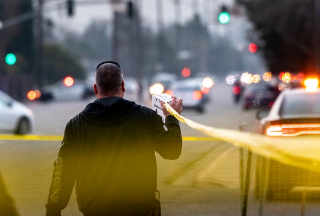 Visalia Police respond to an officer-involved shooting in the north parking lot of Visalia Mall on Thursday, January 10, 2019.