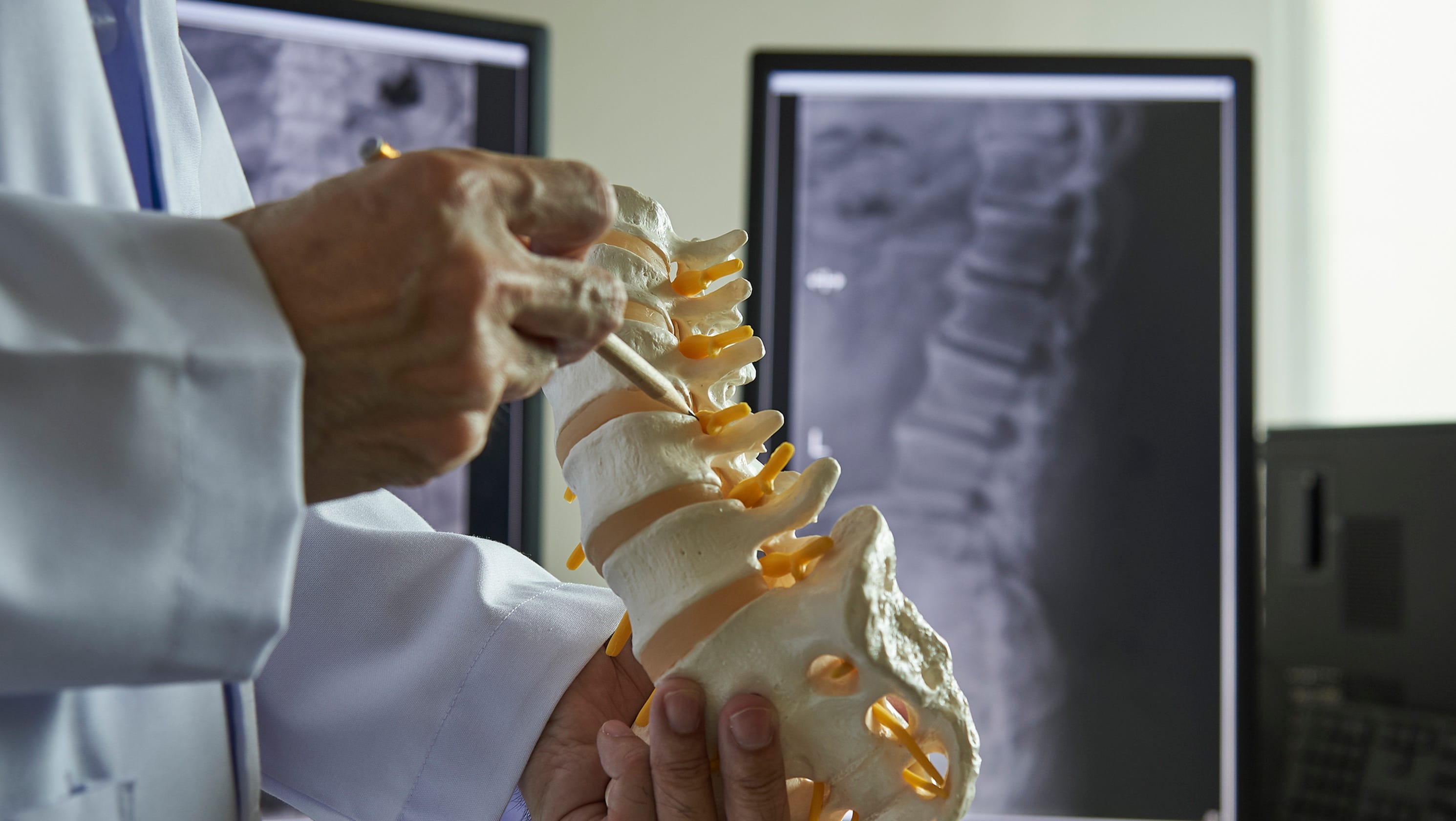 rothman-orthopaedic-institute-physicians-use-minimally-invasive-spine