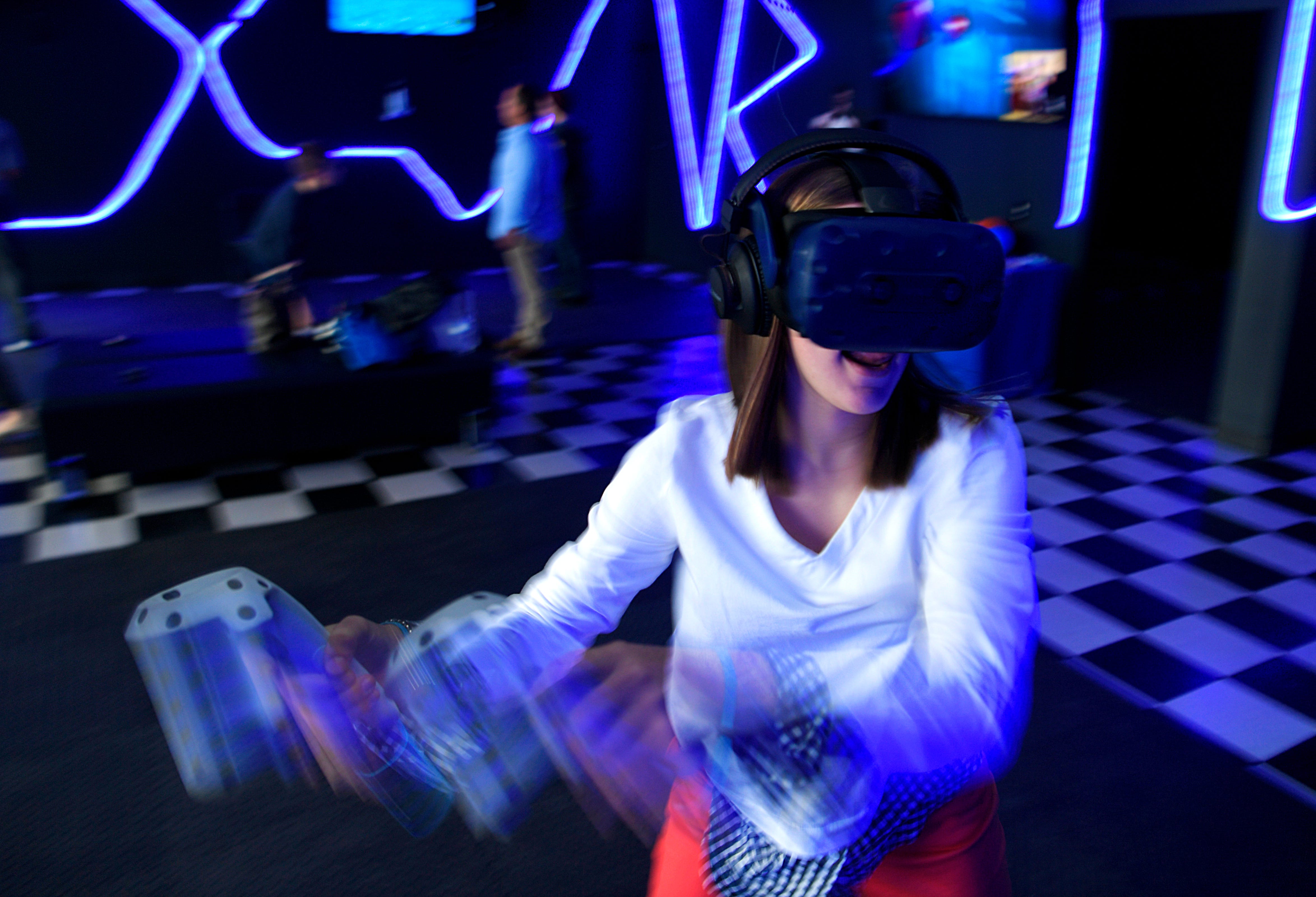 virtual reality games places near me